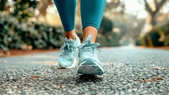 Hur mycket behöver du gå efter 50 för att gå ner i vikt: en effektiv och fungerande metod