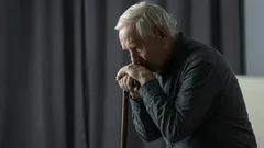 Det här ångrar människor på ålderns höst: Psykologen pekar ut tre av de vanligaste misstagen