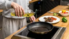 Hur man undviker oljestänk vid stekning: ett enkelt matlagningstips som få känner till.