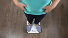 Varför minskar inte din mage trots att vågen visar att du går ner i vikt?